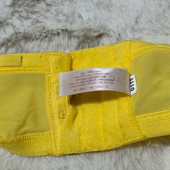 Lane Bryant Cacique Bra Boost Plunge Balconette Bra w/ Lace in Yellow Sz 42 DDD - Picture 3 of 8